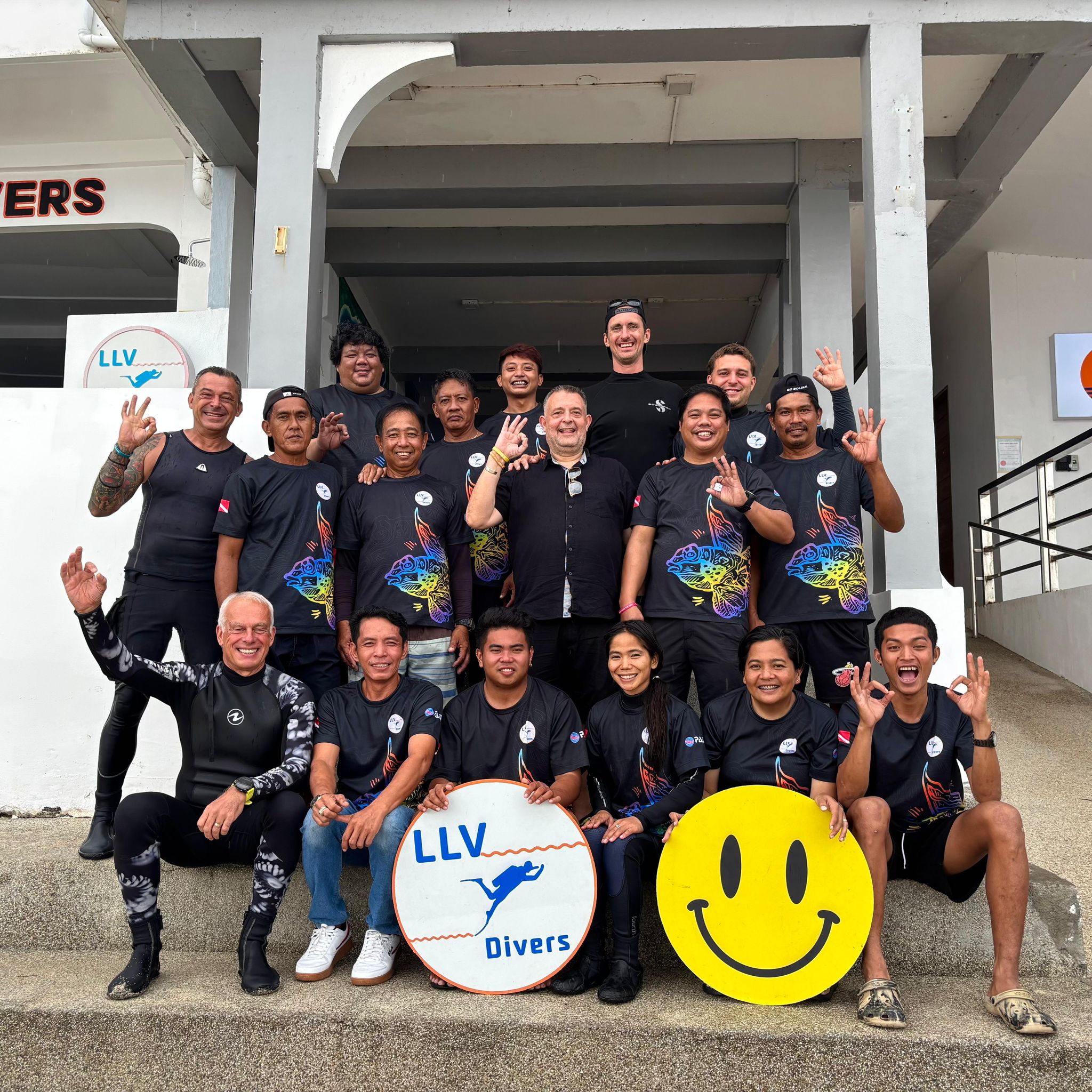 LLV Divers team at Lalaguna Villas Puerto Galera