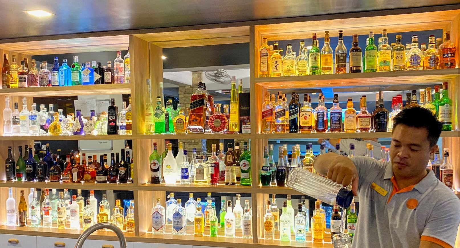 Our well-stocked poolside bar is open 24 hours a day