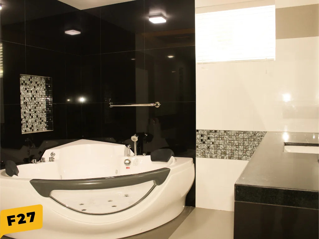 Premium Suite F27 at Lalaguna Villas Puerto Galera, photo 5 of 6