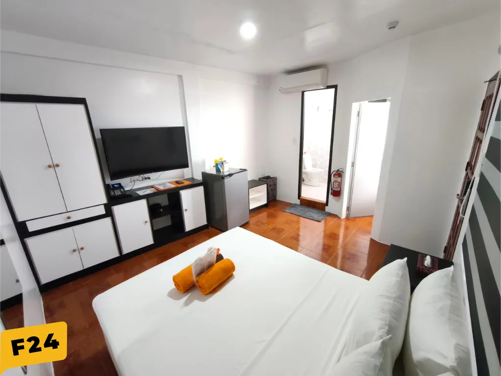 Standard Room F24 at Lalaguna Villas Puerto Galera, photo 1 of 8