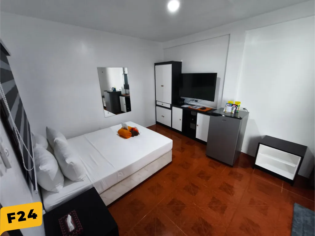 Standard Room F24 at Lalaguna Villas Puerto Galera, photo 2 of 8