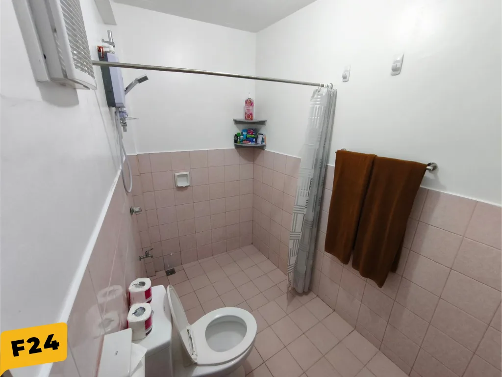 Standard Room F24 at Lalaguna Villas Puerto Galera, photo 6 of 8