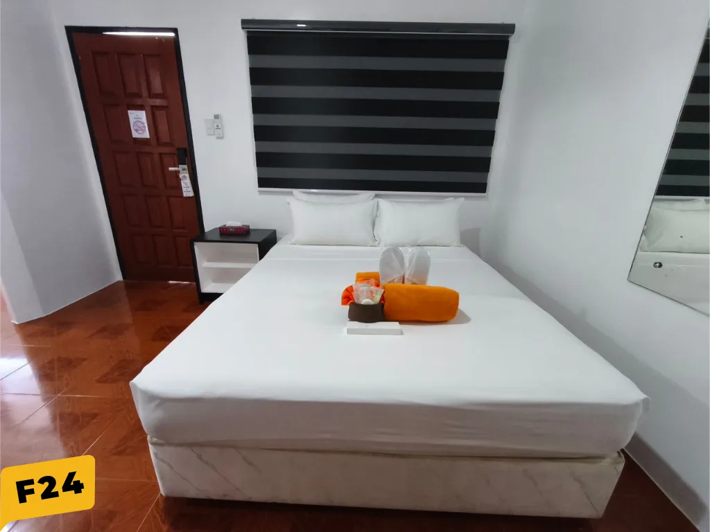 Standard Room F24 at Lalaguna Villas Puerto Galera, photo 8 of 8